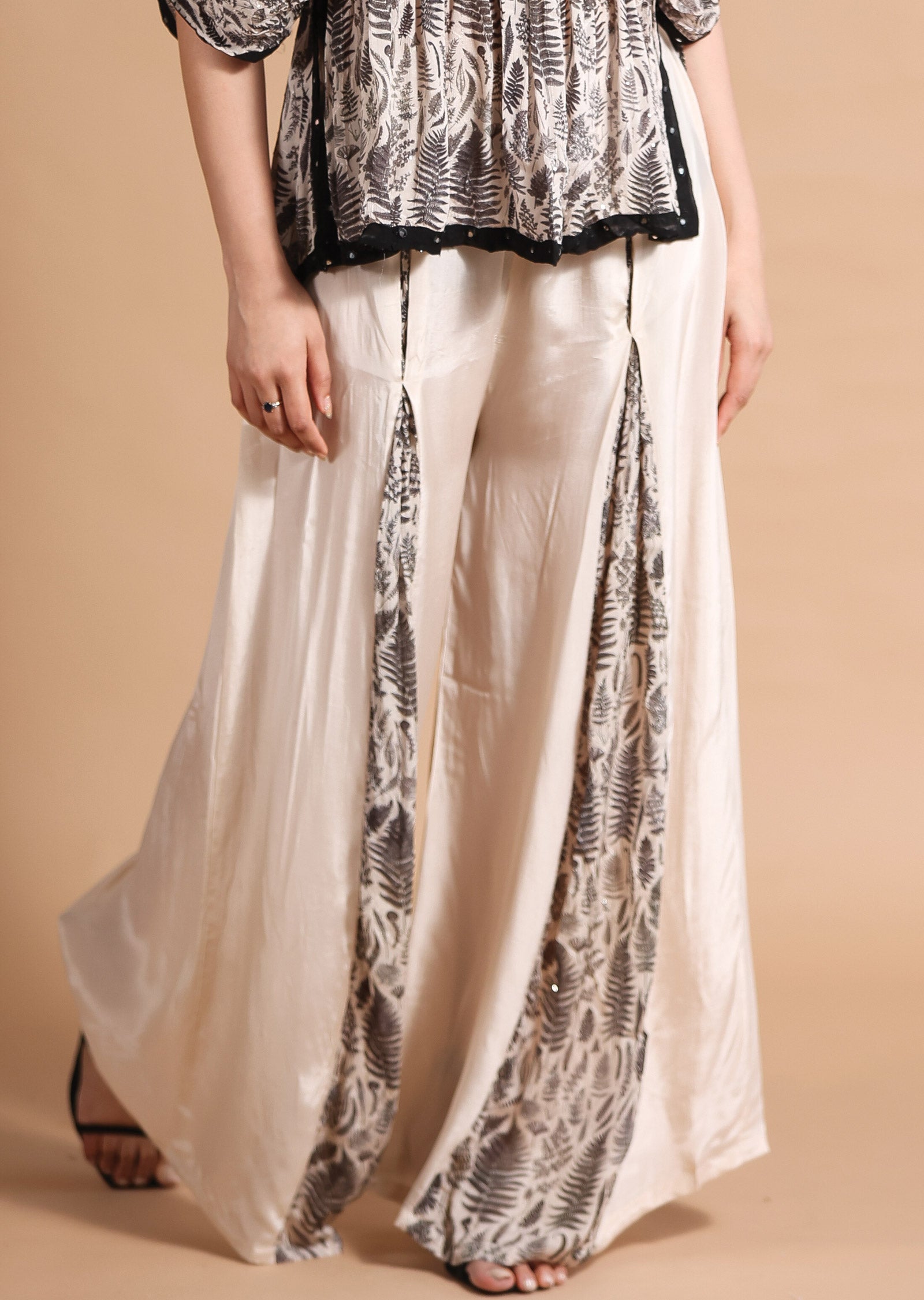 Dusty Peach & Black Chinnon/Crepe Co-Ord Set