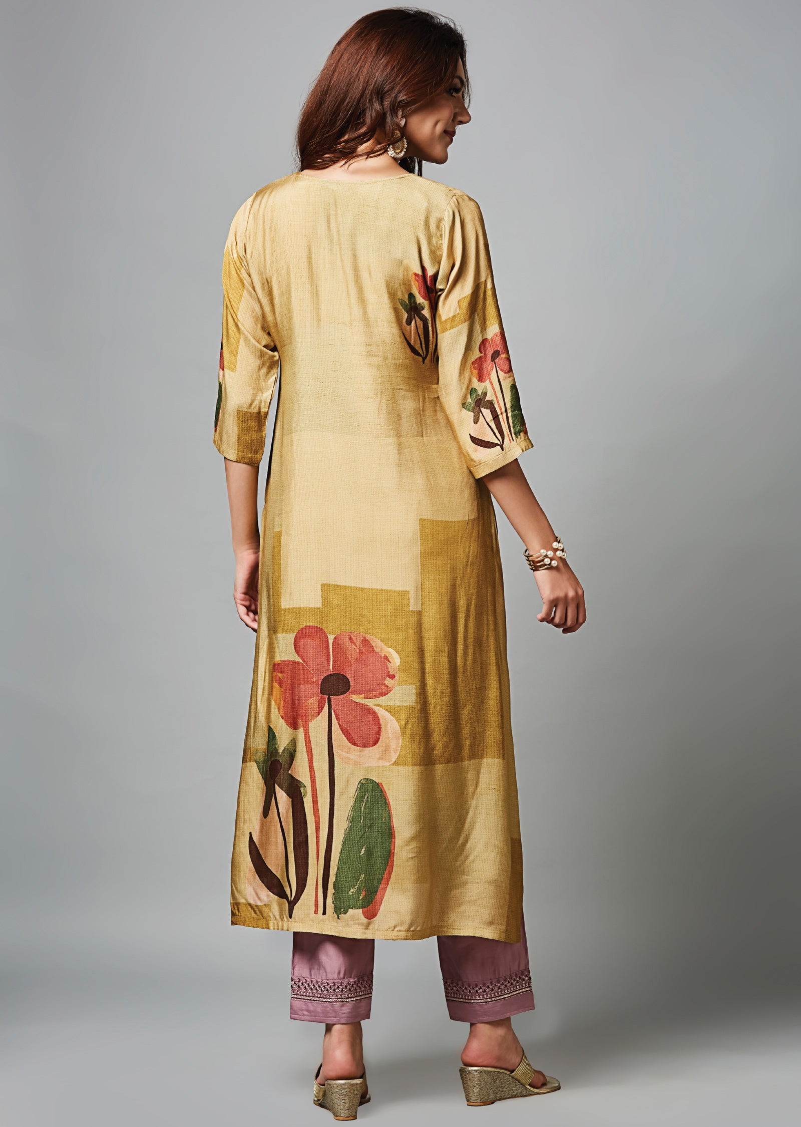 Light Brown Dola Silk Straight Cut