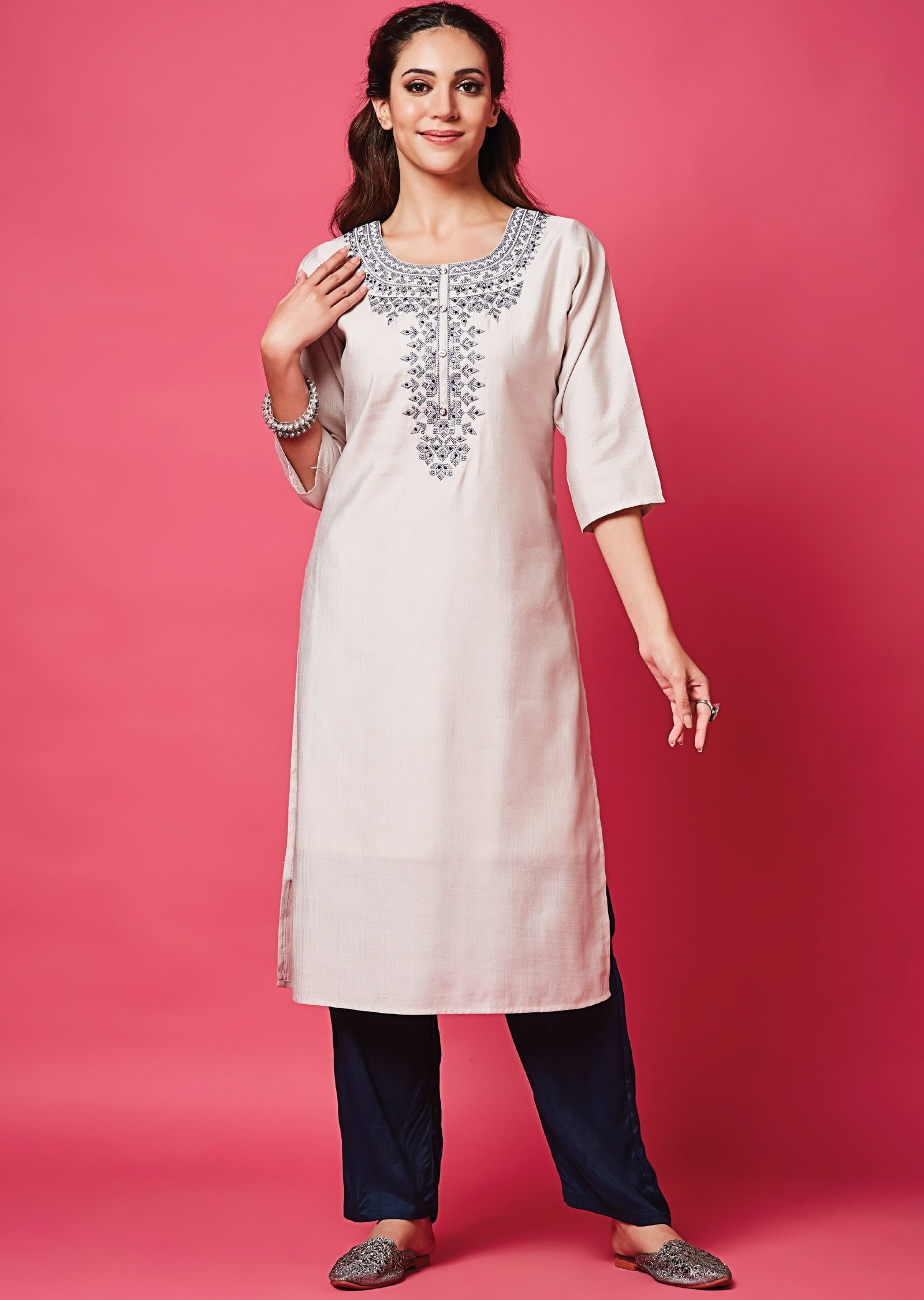 Fawn Soft Silk Straight Cut