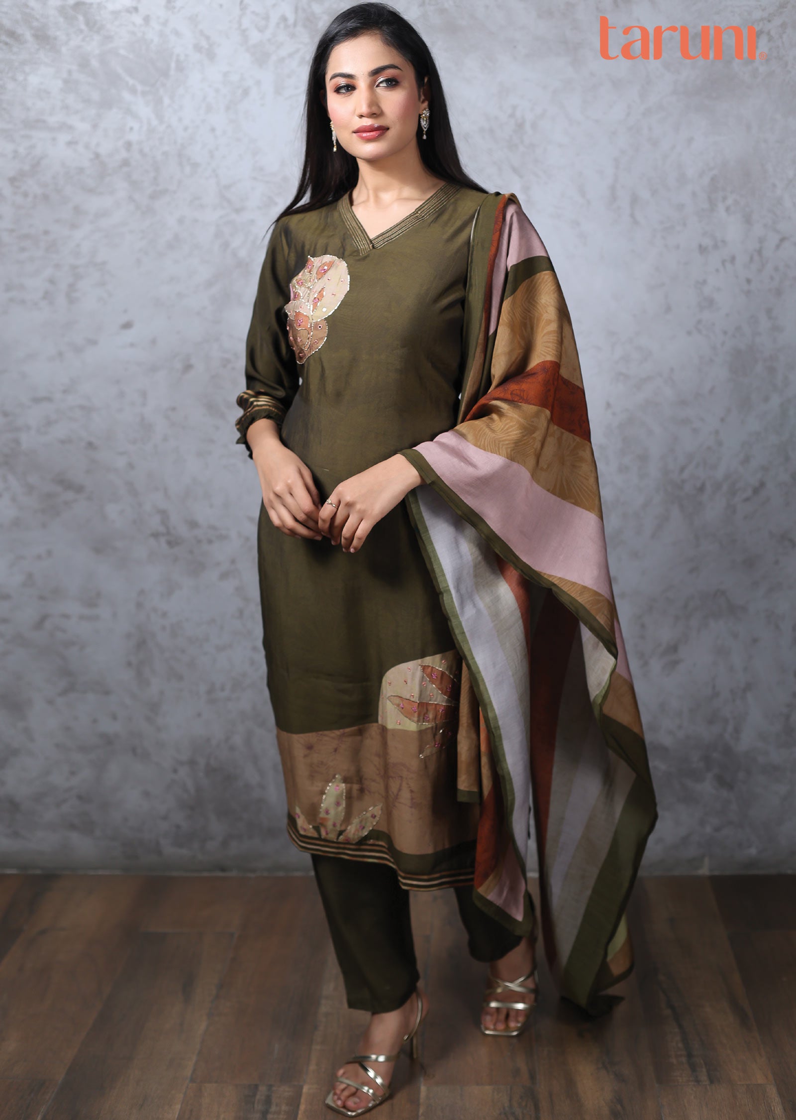 Olive Green Muslin Printed Straight cut suits