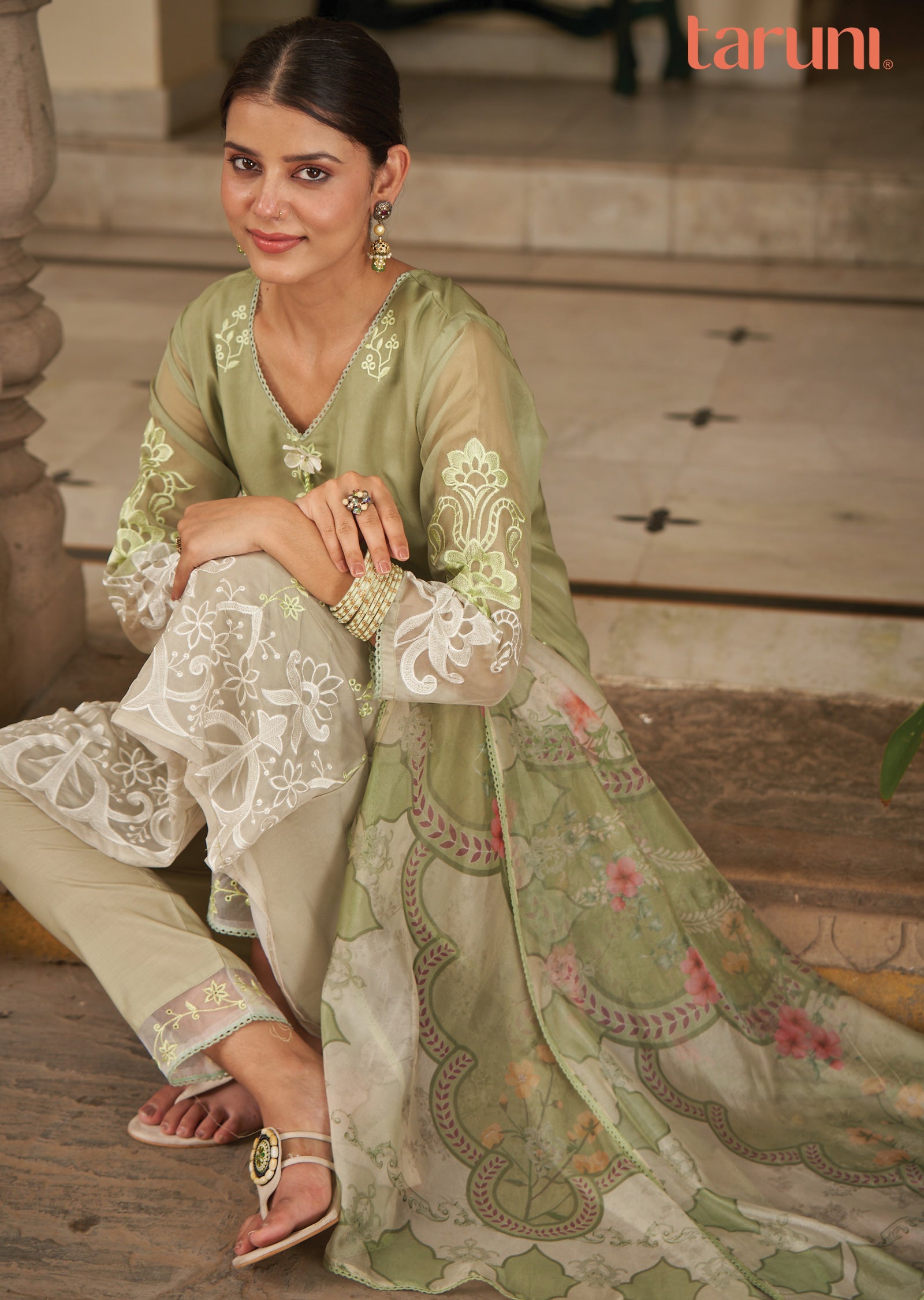 green emerald velvet dress Light Mehndi Green Organza Straight cut suits main image 0