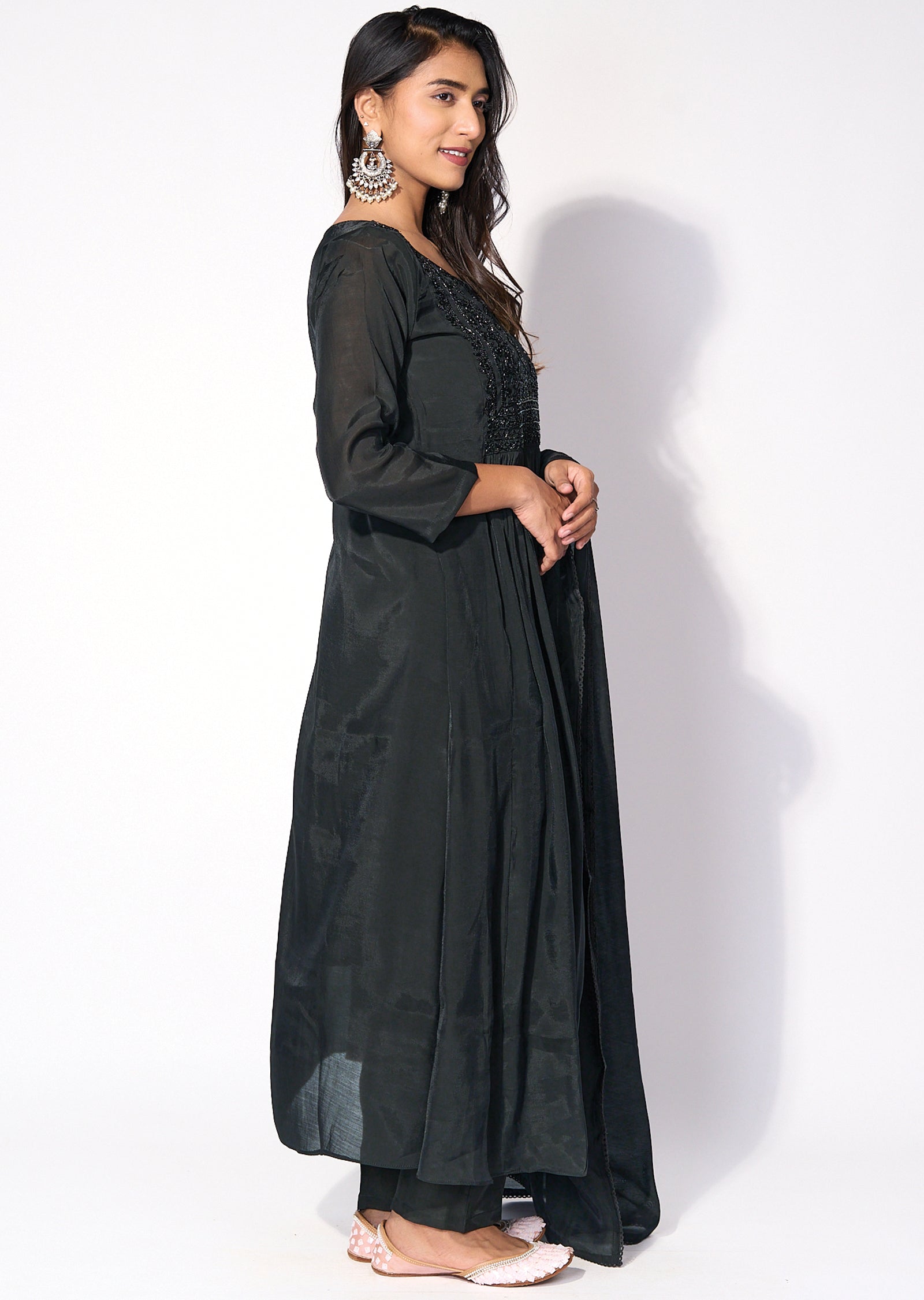 Black Crepe Anarklai