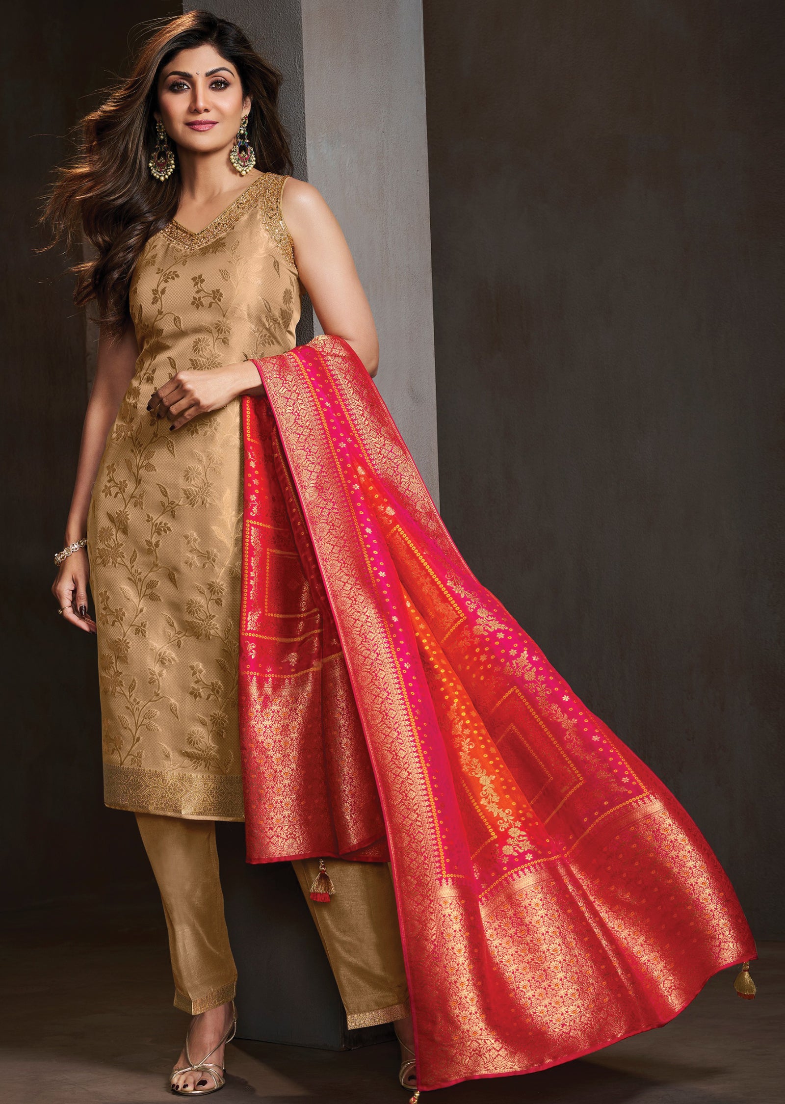 Beige Tissue Straight cut suit