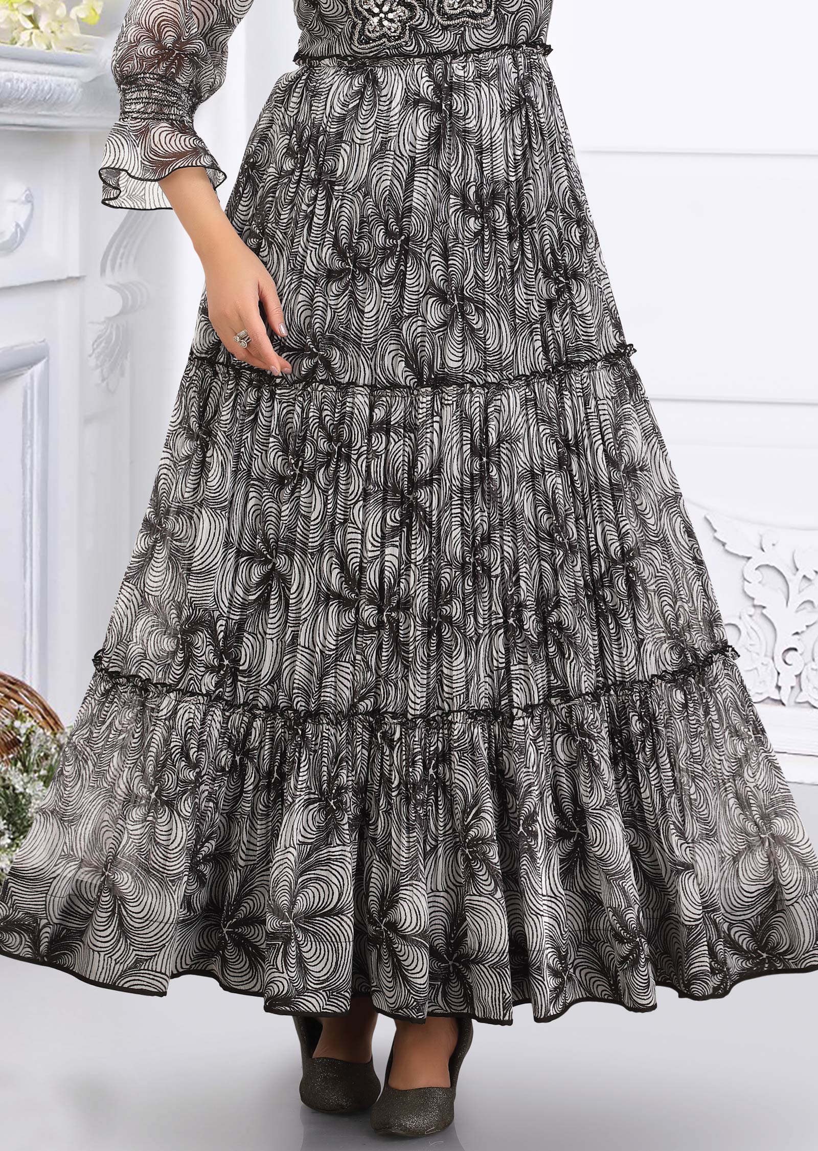 Black & White Chiffon Long Dress Black & White Chiffon Long Dress