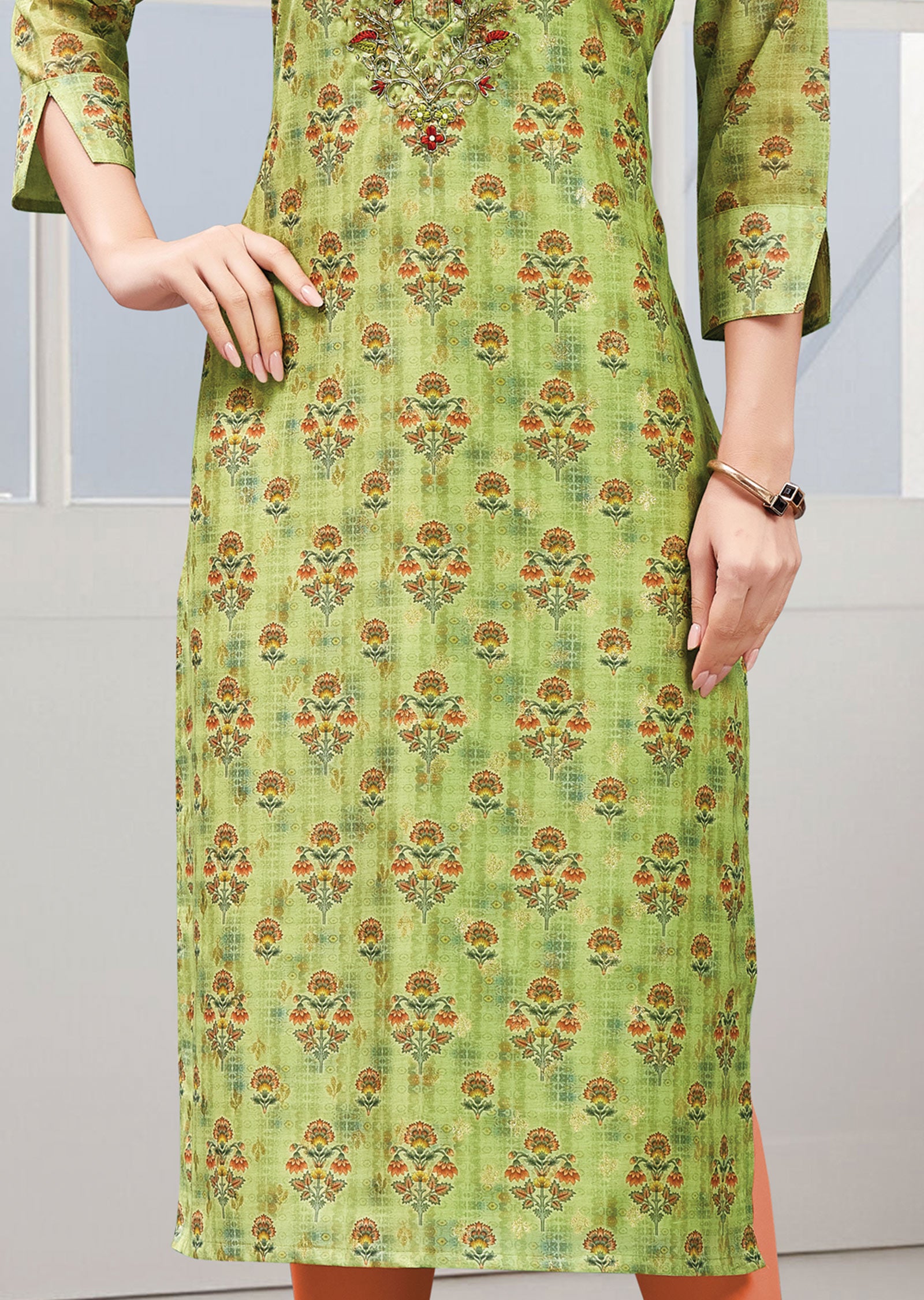 Mehndi Green Printed Banaras Chanderi Straight Cut Kurti