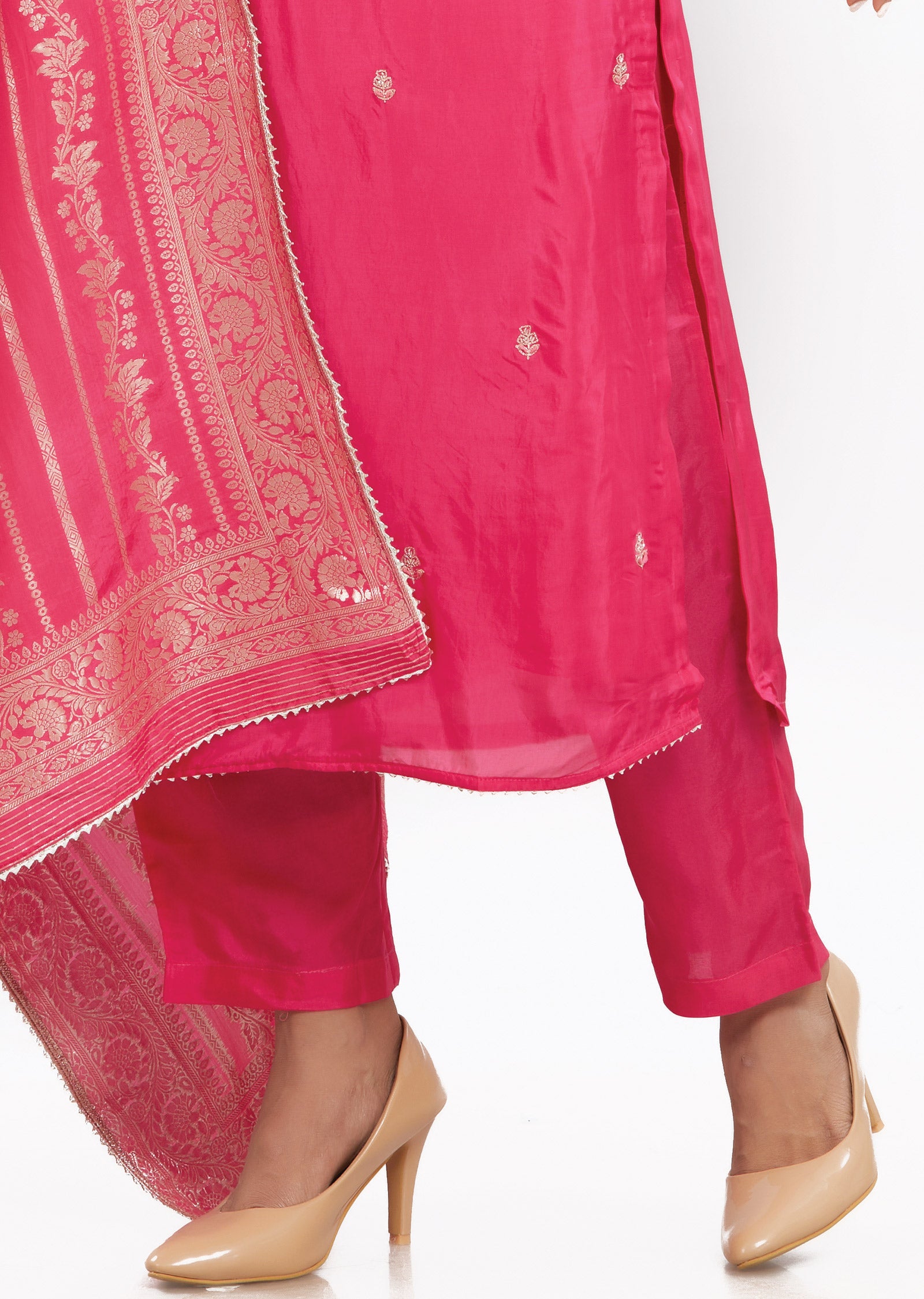 Rani Pink Muslin Straight Cut Suits